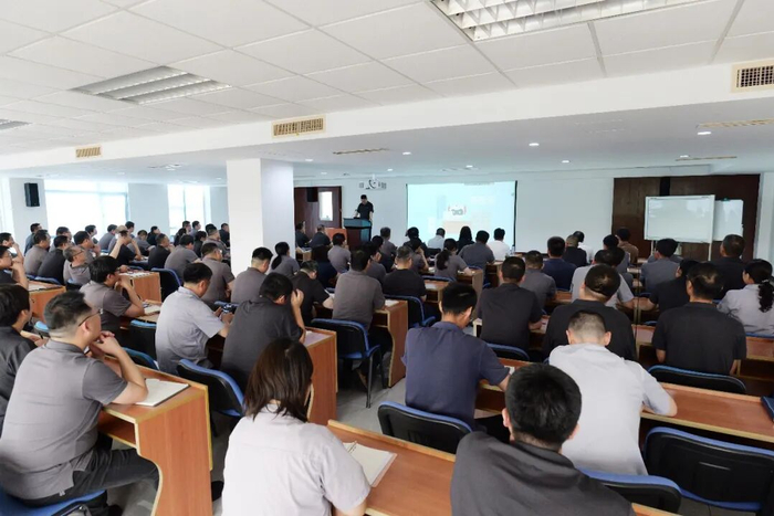 天润工业召开AI-RPA项目现场启动会