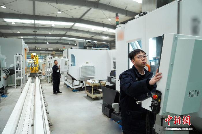 走进航空工业制动：探访飞机安全起降背后的大国重器